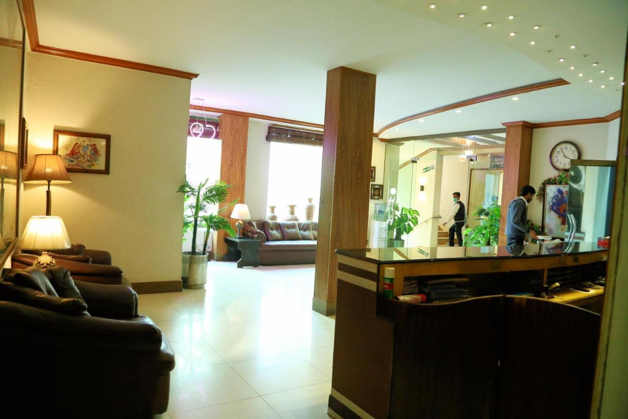 Fiesta Inn Hotel & Resorts Мултан Екстер'єр фото