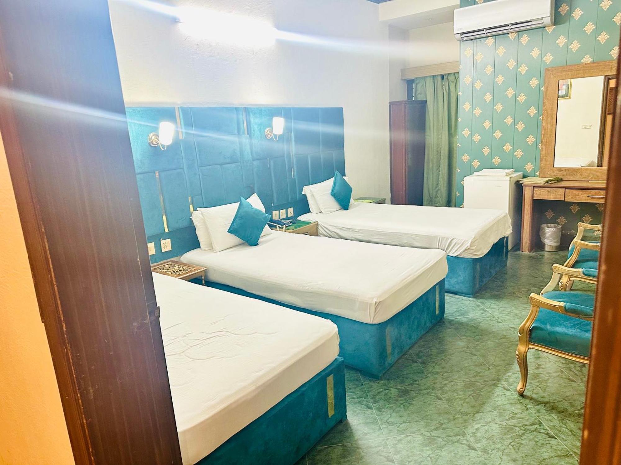 Fiesta Inn Hotel & Resorts Мултан Екстер'єр фото