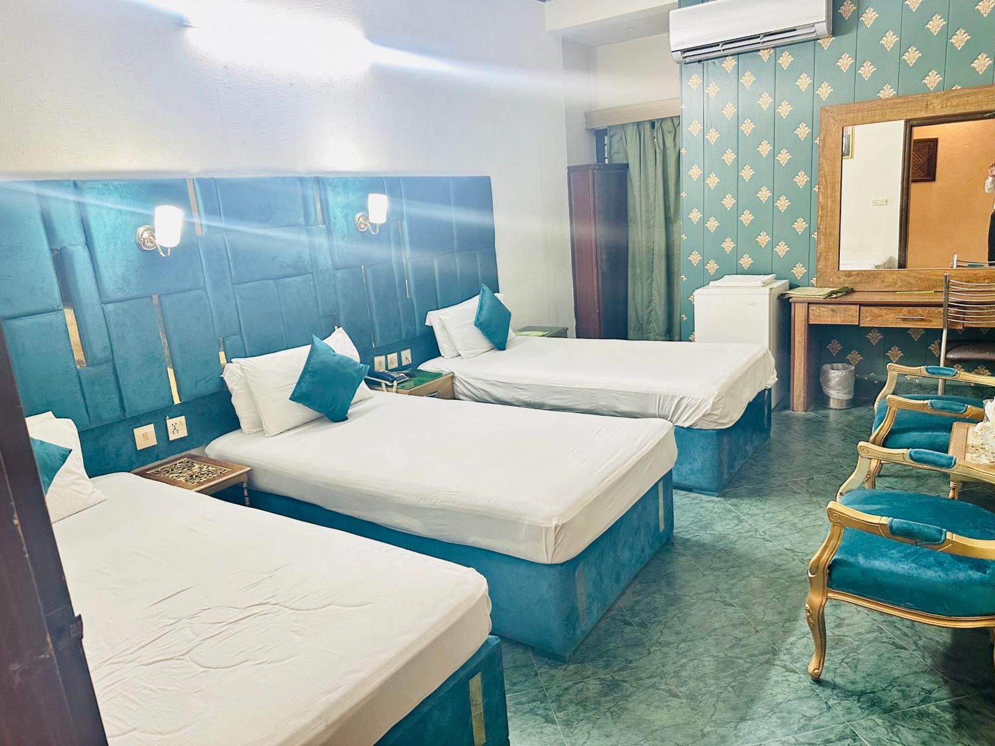 Fiesta Inn Hotel & Resorts Мултан Екстер'єр фото