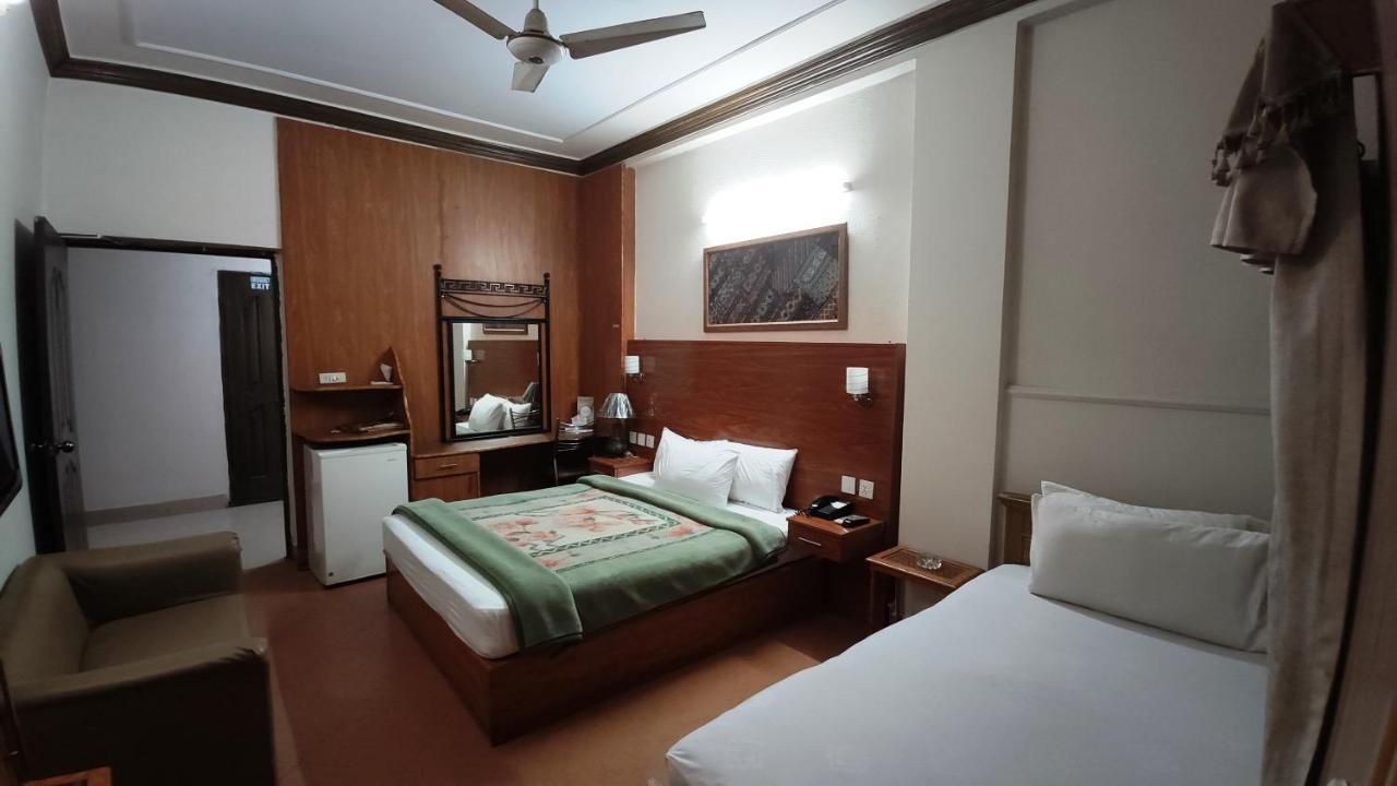 Fiesta Inn Hotel & Resorts Мултан Екстер'єр фото